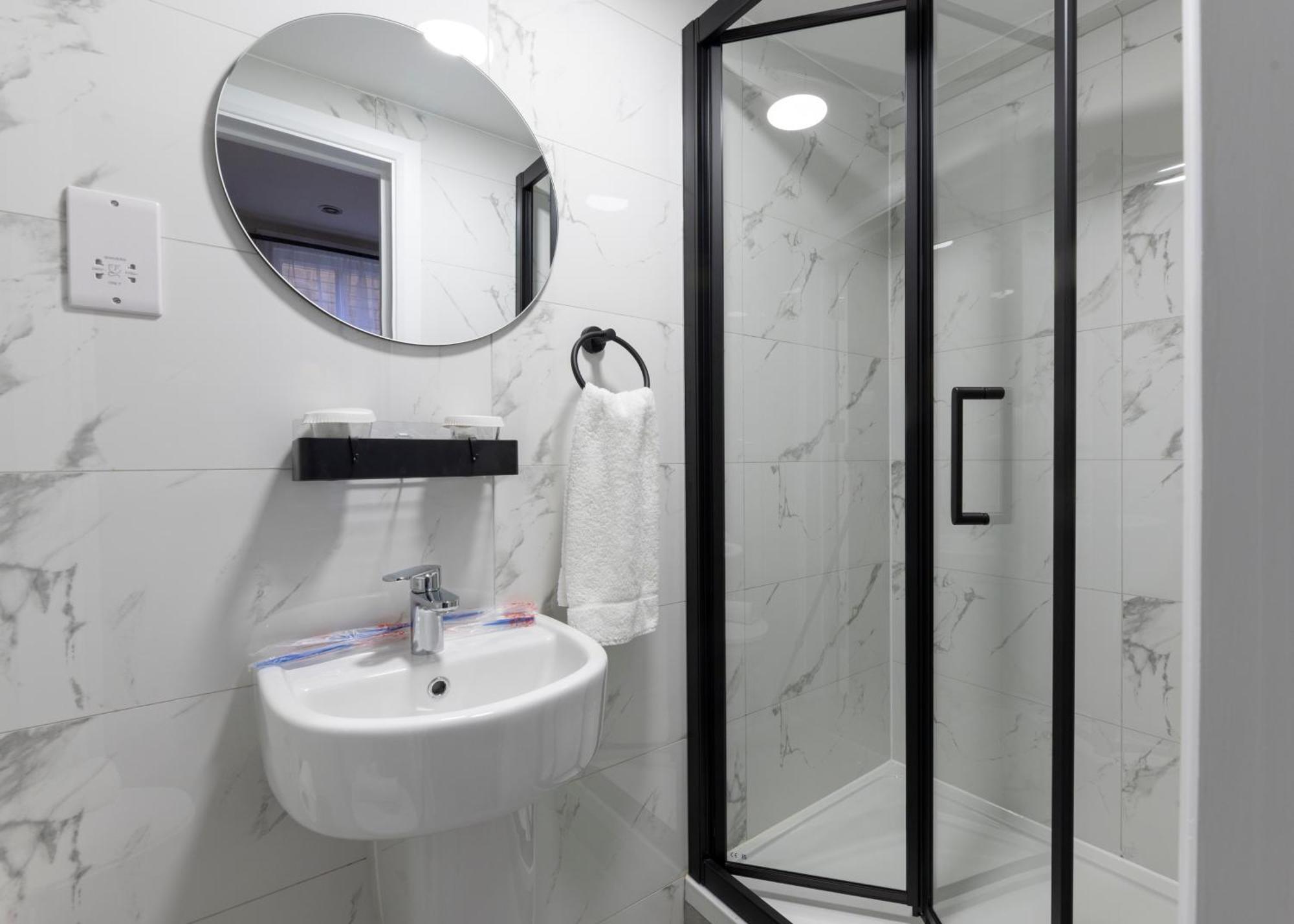 Marina Hotel 런던 외부 사진