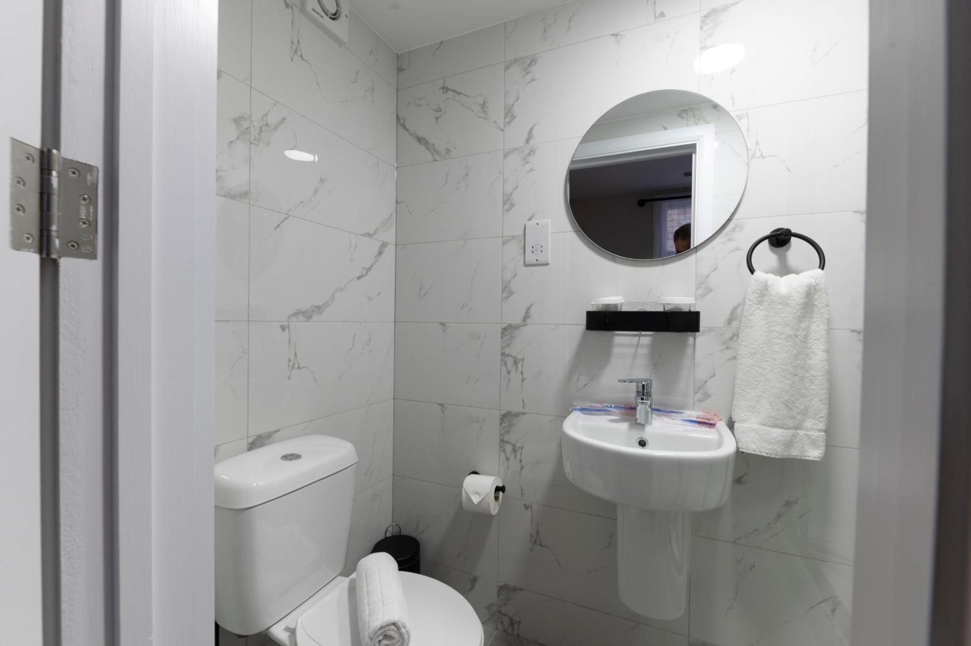 Marina Hotel 런던 외부 사진